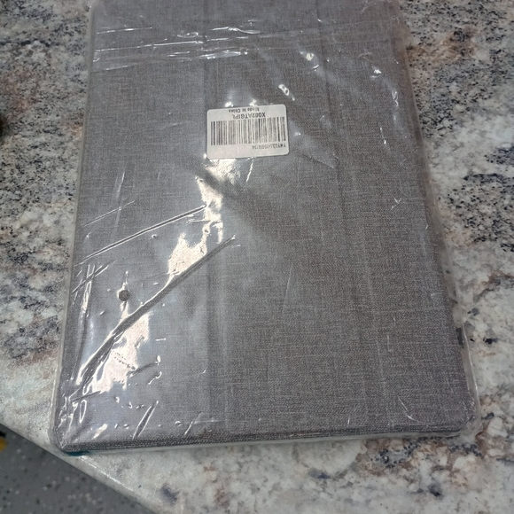 Phone cases - Picture 5 of 10